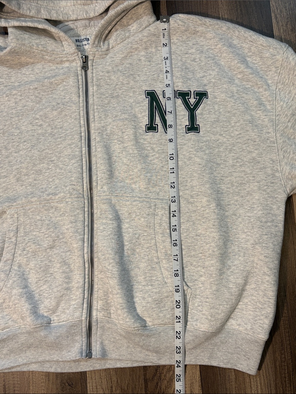 Hollister Light Heather Gray NY Zip-Up Hoodie Boxy Crop Fit - Picture 5 of 6